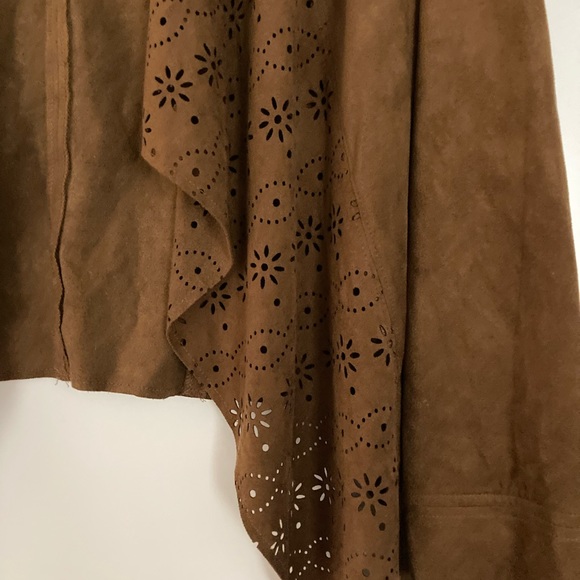 American Rag Cie Laser Cut Faux Suede Jacket - Picture 6 of 10